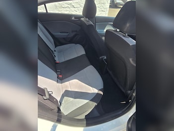 Used Hyundai i20 2016 for sale - 79058022: Photo