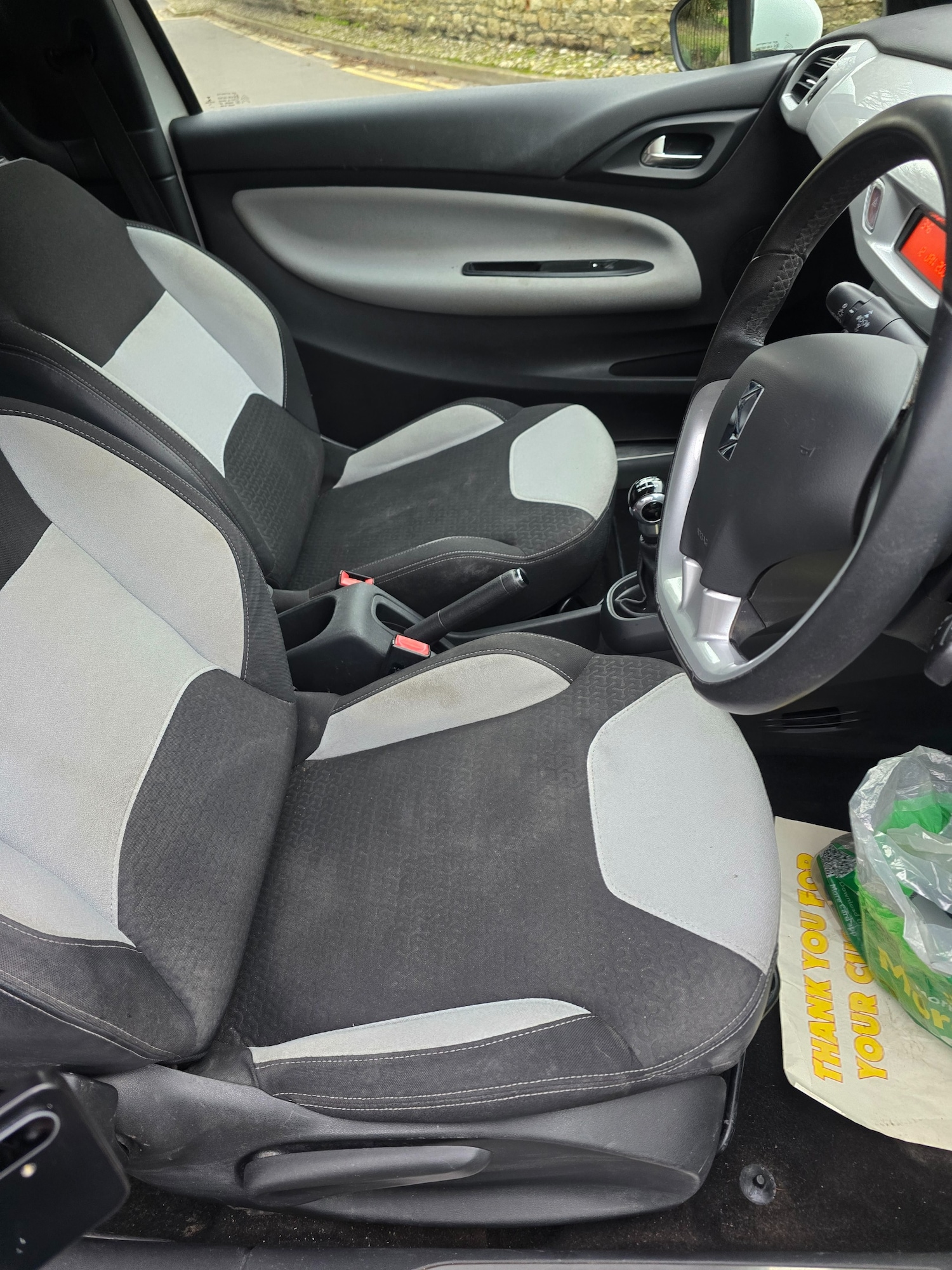 Used Citroen DS3 2015 for sale - 77640172: Photo 6