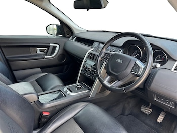 Used Land Rover Discovery Sport 2018 for sale - 76079030: Photo 3