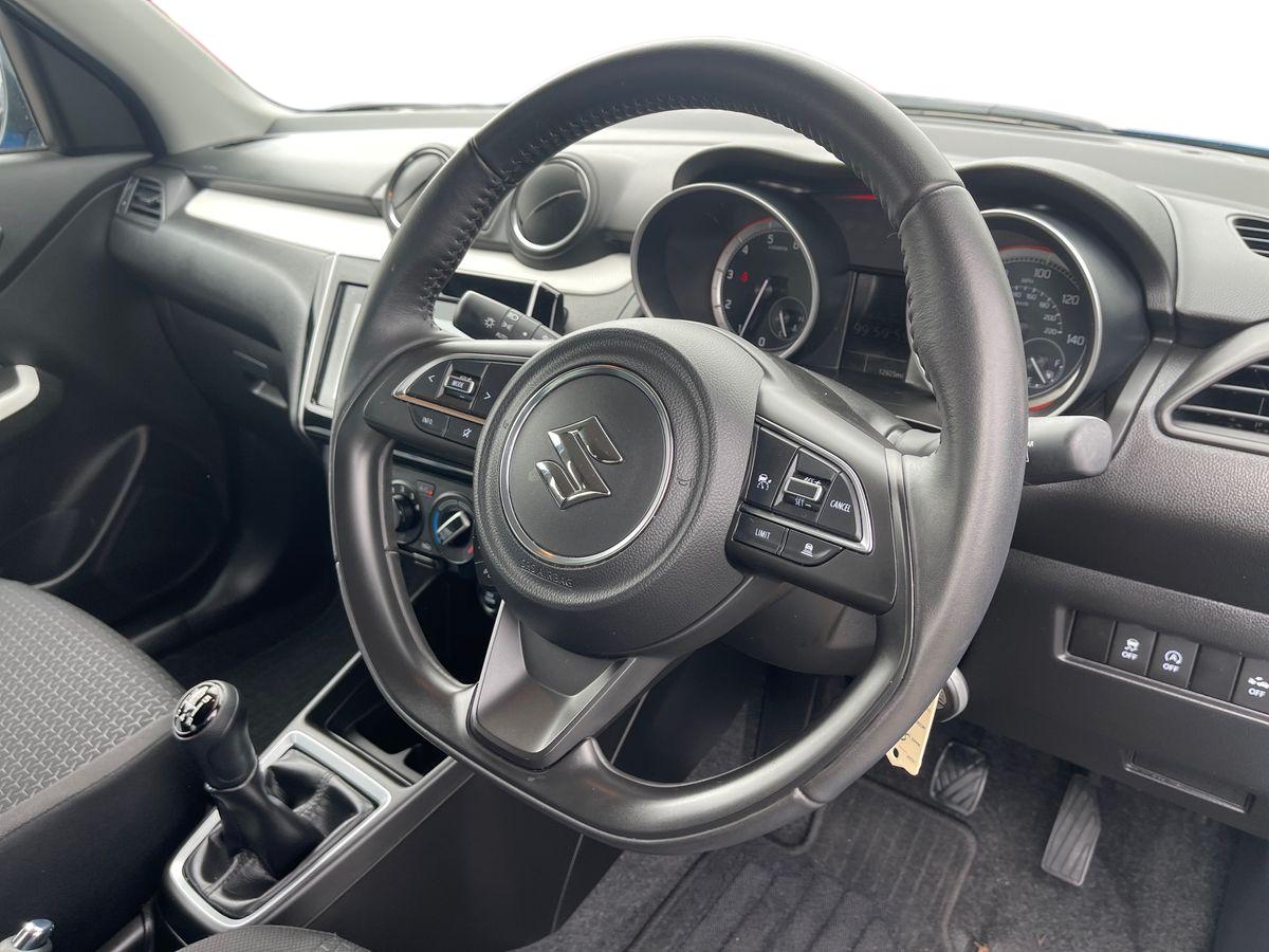 Used Suzuki Swift 2023 for sale - 77300385: Photo 3