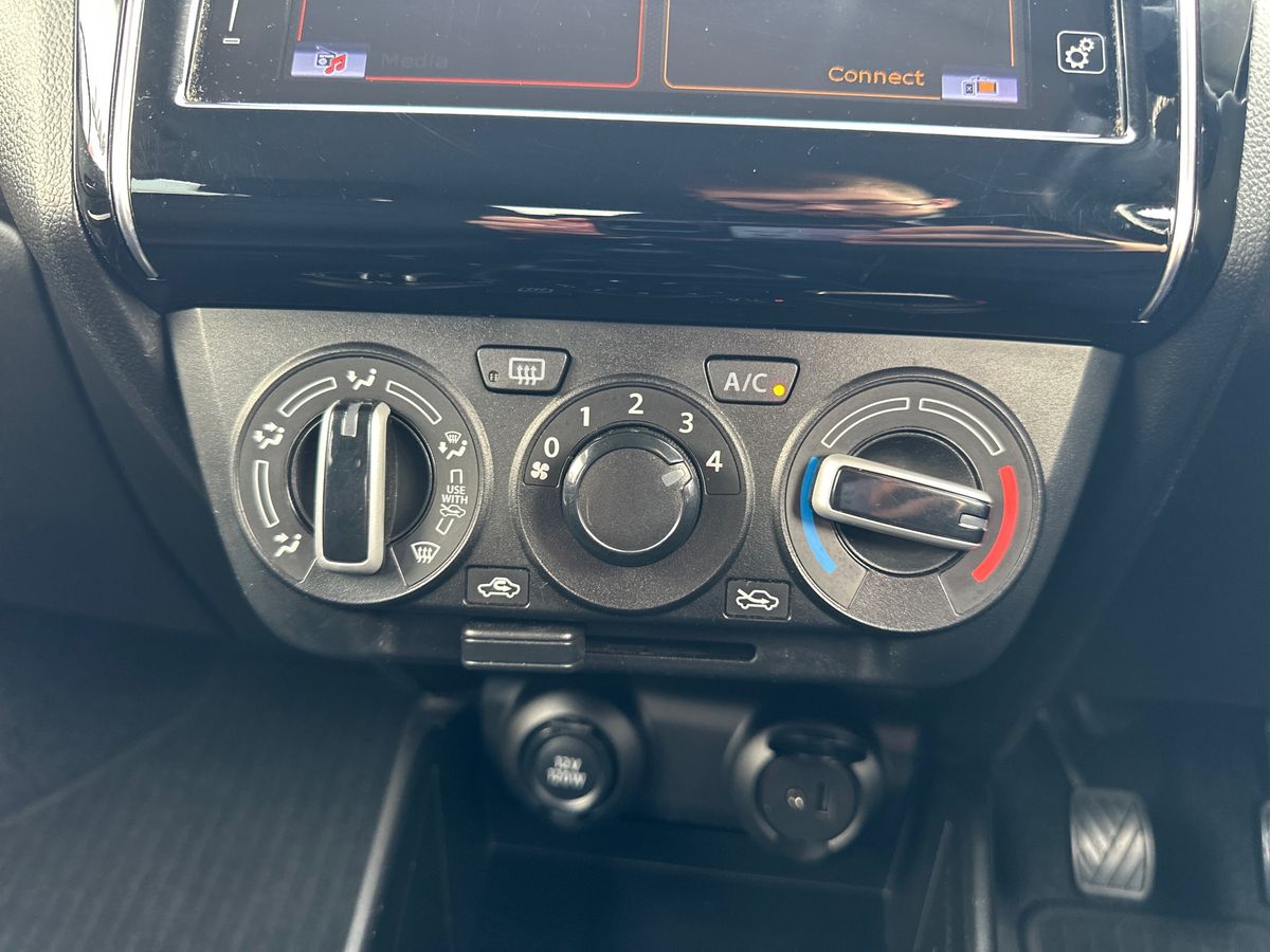 Used Suzuki Swift 2021 for sale - 76393653: Photo 16