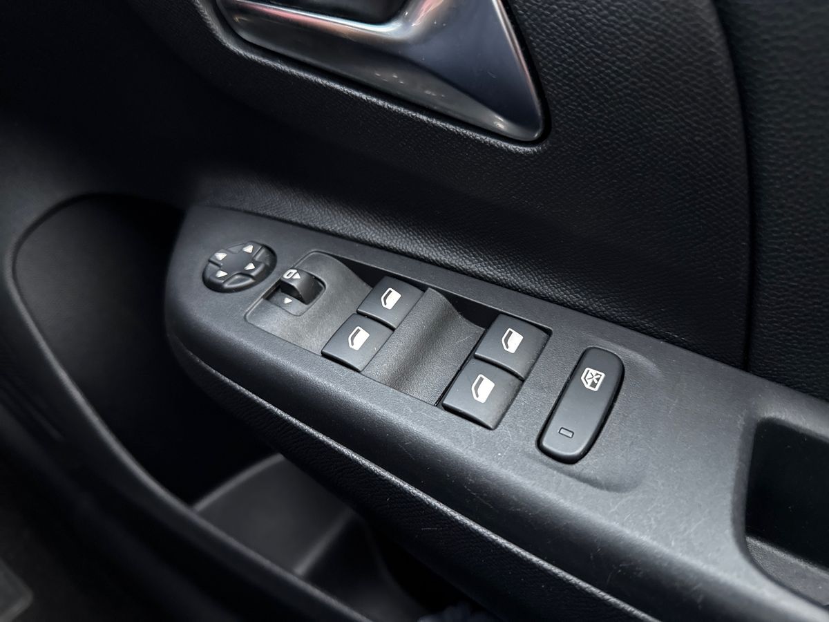 Used Vauxhall Corsa 2023 for sale - 76872996: Photo 17