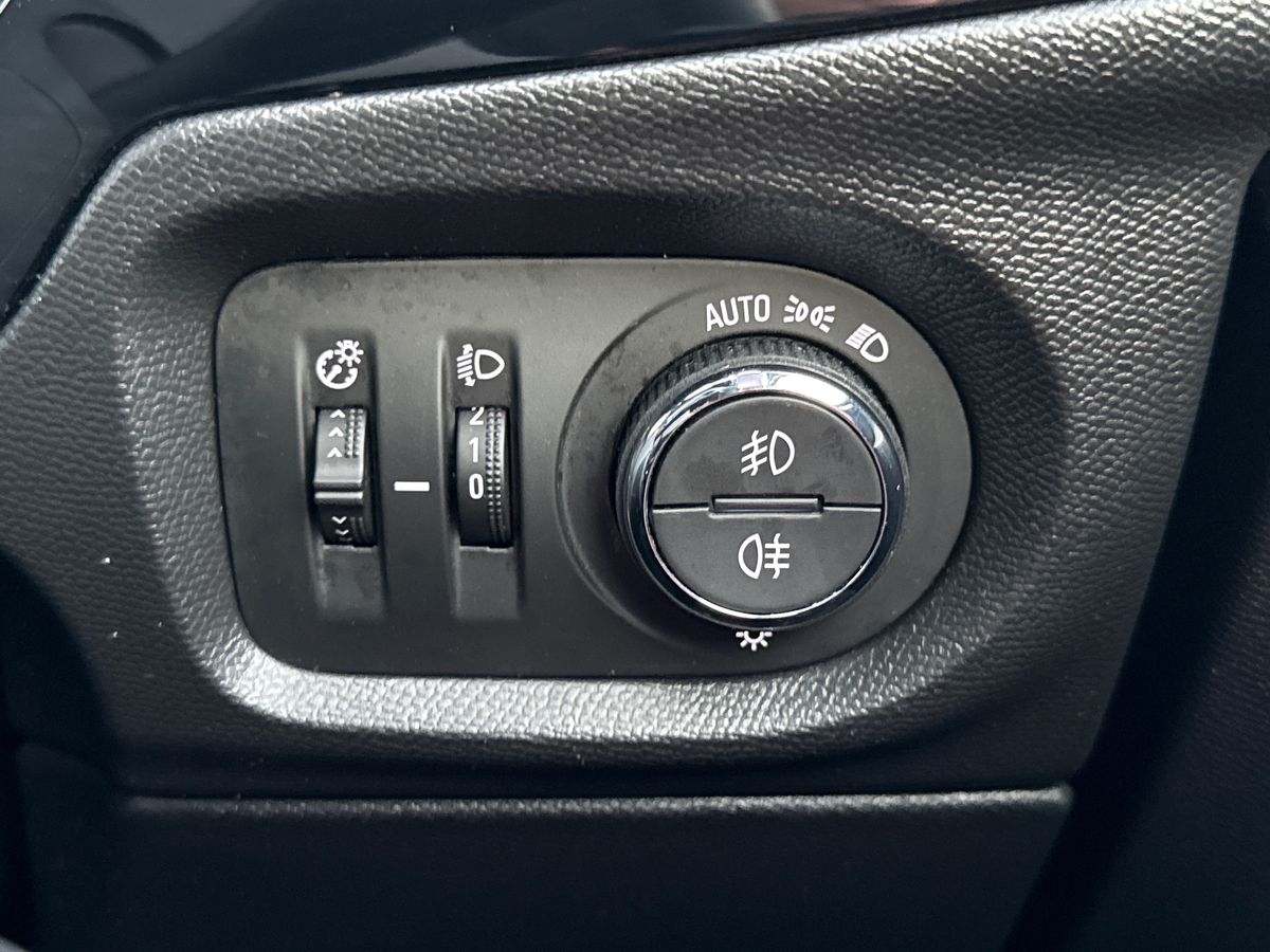 Used Vauxhall Corsa 2023 for sale - 76872996: Photo 39