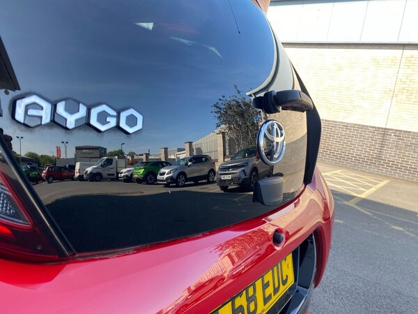 Used Toyota AYGO 2018 for sale - 75469453: Photo 27