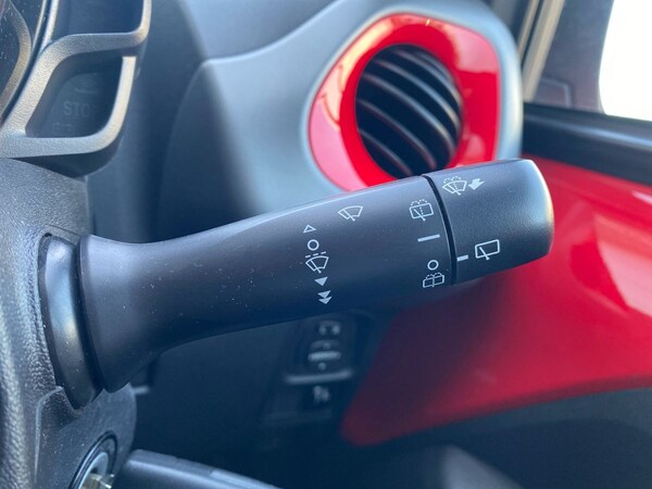 Used Toyota AYGO 2018 for sale - 75469453: Photo 40