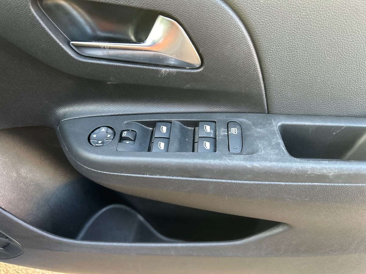 Used Vauxhall Corsa 2023 for sale - 76873004: Photo 17