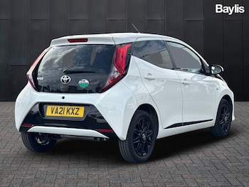 Used Toyota AYGO 2021 for sale - 75629532: Photo