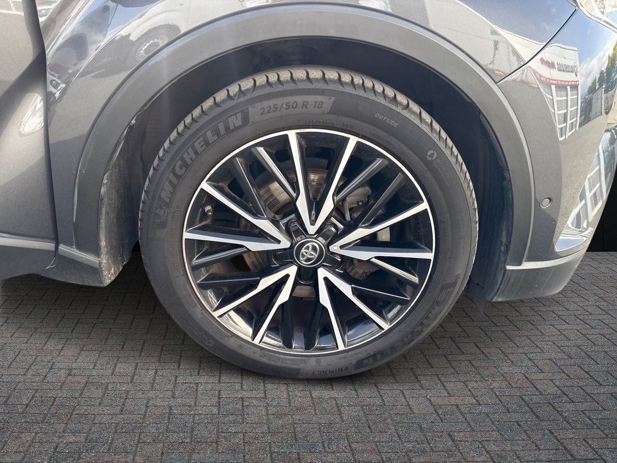 Used Toyota C-HR 2018 for sale - 76452202: Photo 11