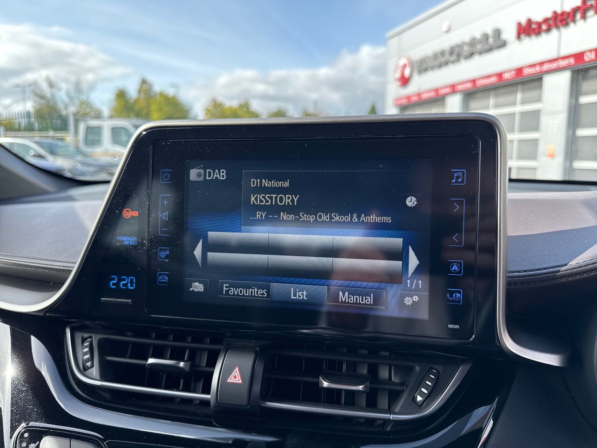 Used Toyota C-HR 2018 for sale - 76452202: Photo 18