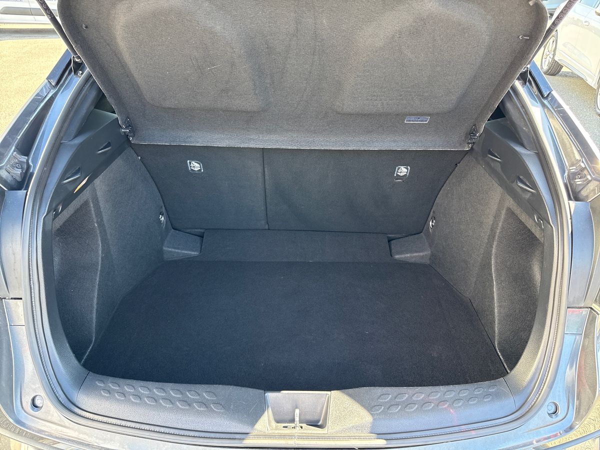 Used Toyota C-HR 2018 for sale - 76452202: Photo 25