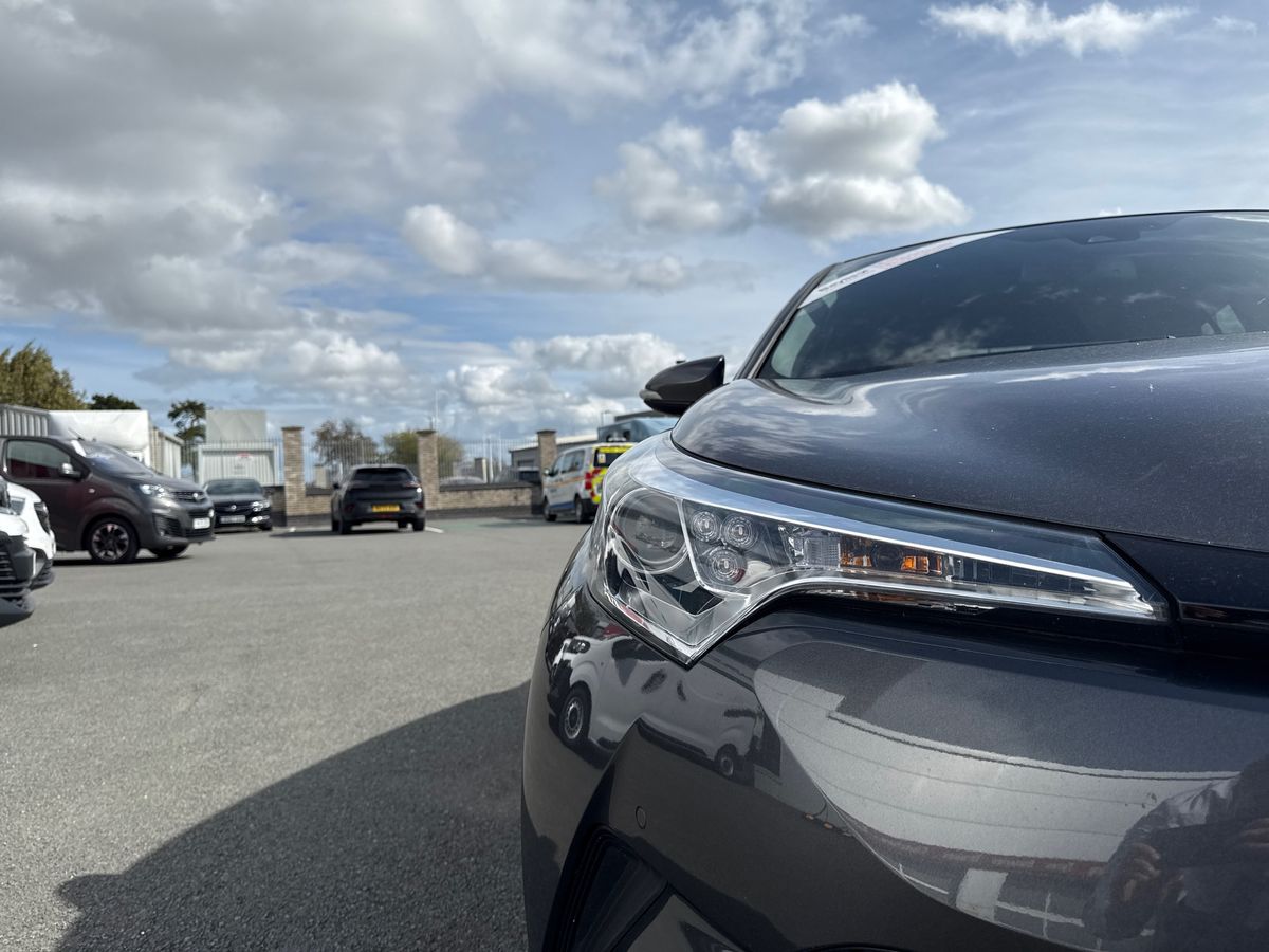 Used Toyota C-HR 2018 for sale - 76452202: Photo 27
