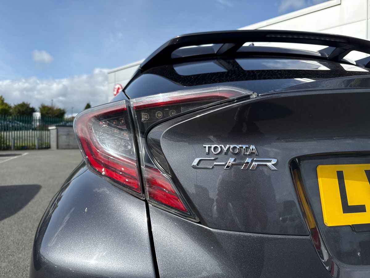 Used Toyota C-HR 2018 for sale - 76452202: Photo 30