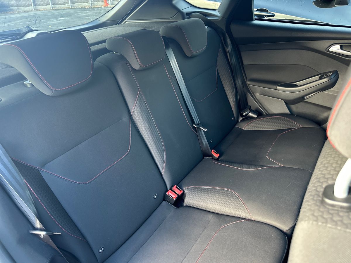 Used Ford Focus 2017 for sale - 76373001: Photo 24