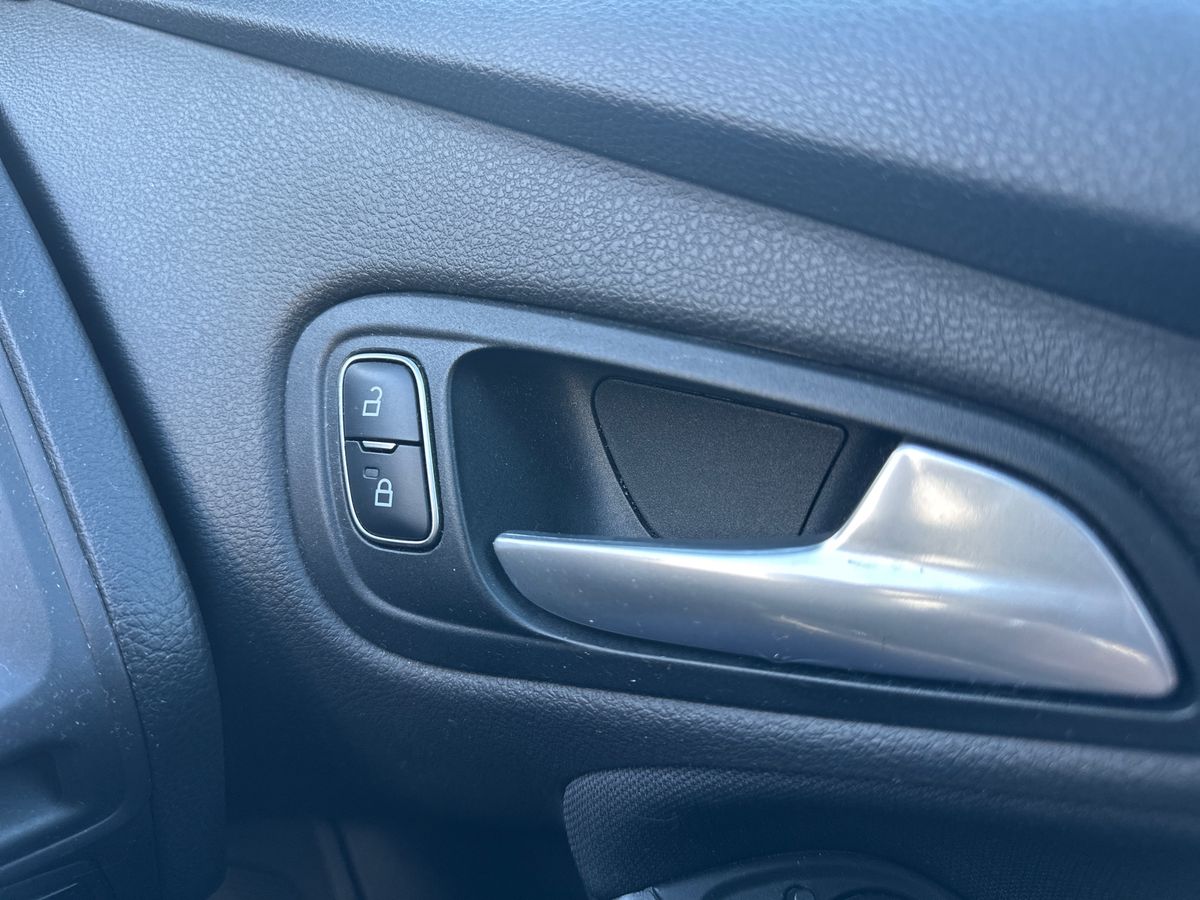 Used Ford Focus 2017 for sale - 76373001: Photo 36