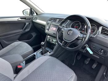 Used Volkswagen Tiguan 2017 for sale - 76261539: Photo