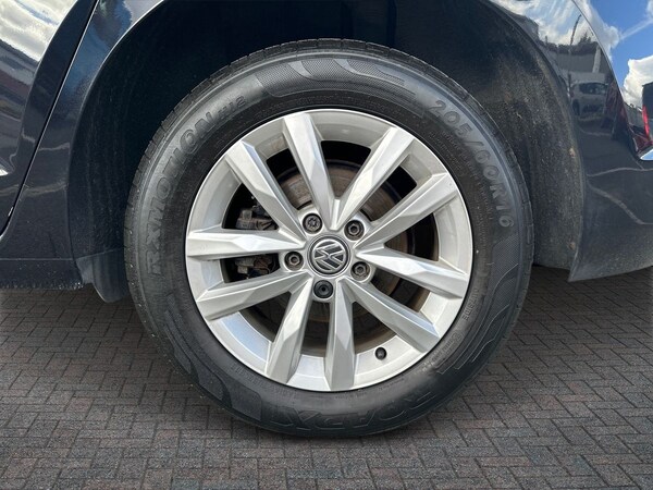 Used Volkswagen Touran 2018 for sale - 75591077: Photo 11