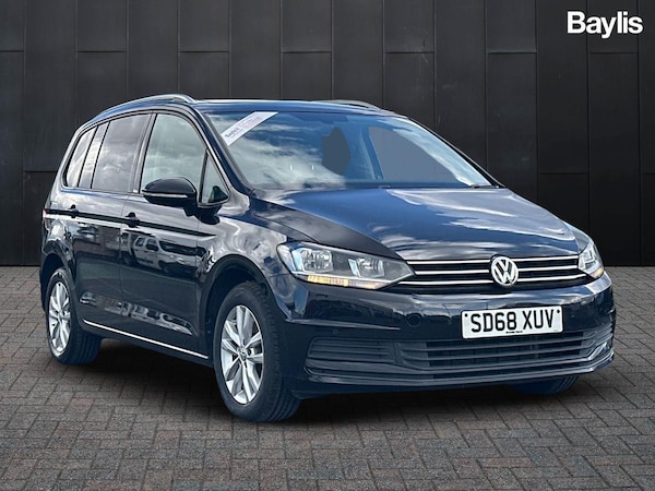Used Volkswagen Touran 2018 for sale - 75591077: Photo 1