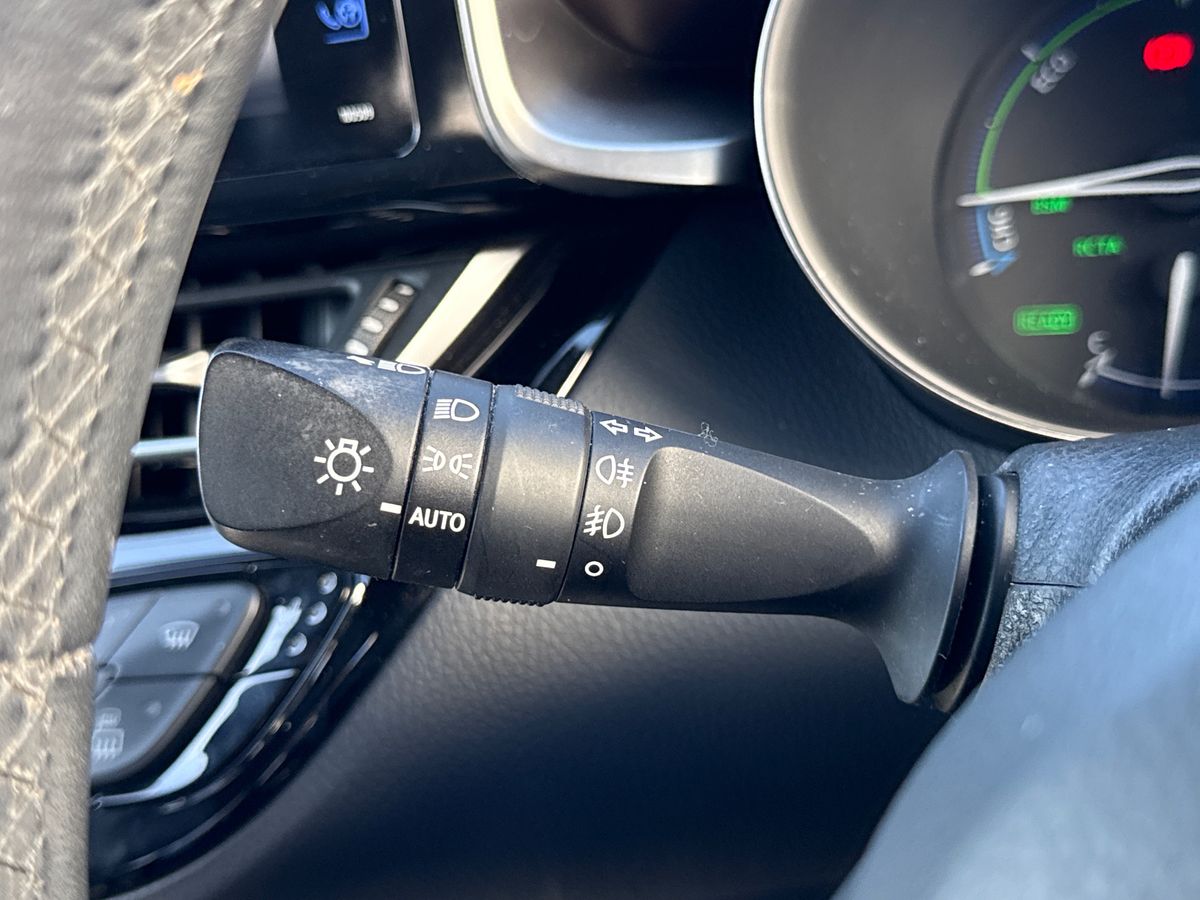 Used Toyota C-HR 2018 for sale - 76869096: Photo 36