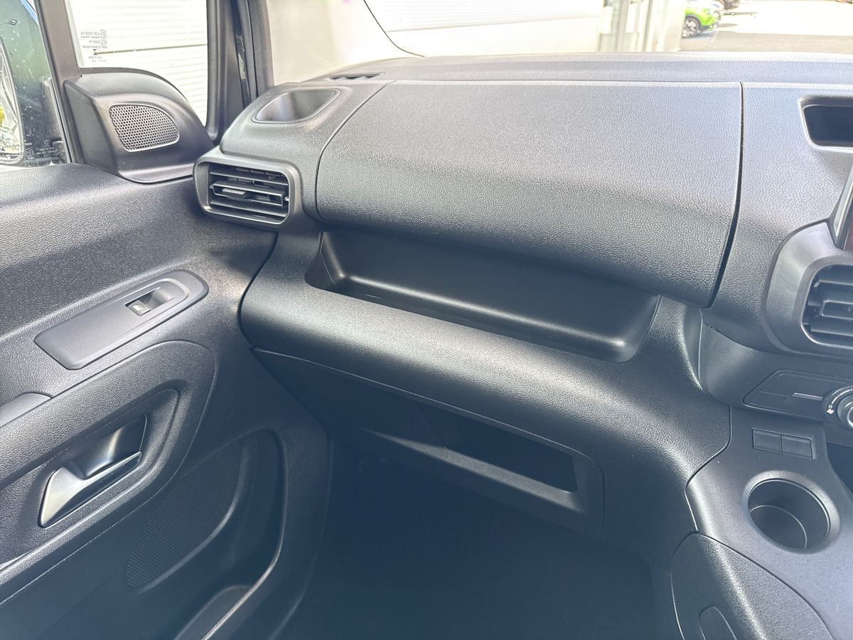 Used Vauxhall Combo Life 2022 for sale - 76452331: Photo 41