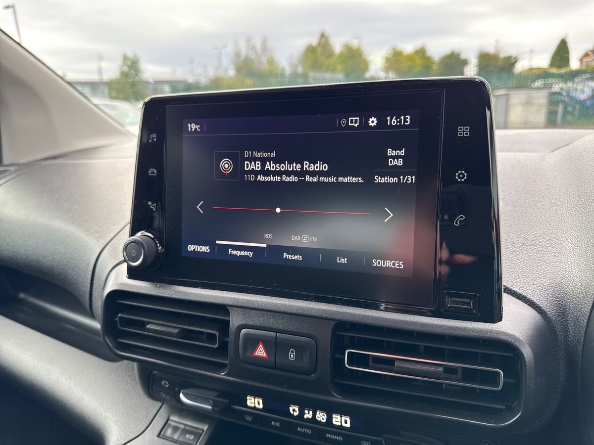 Used Vauxhall Combo Life 2020 for sale - 76868685: Photo 18