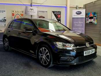 Used Volkswagen Golf 2018 for sale - 74918070: Photo