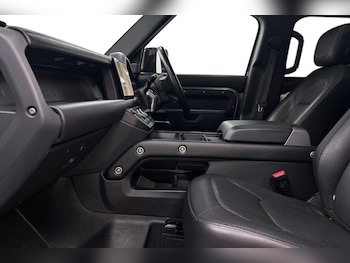 Used Land Rover Defender 2022 for sale - 75883279: Photo