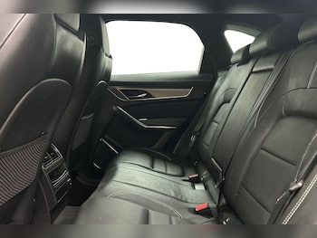 Used Jaguar F-Pace 2022 for sale - 75647141: Photo