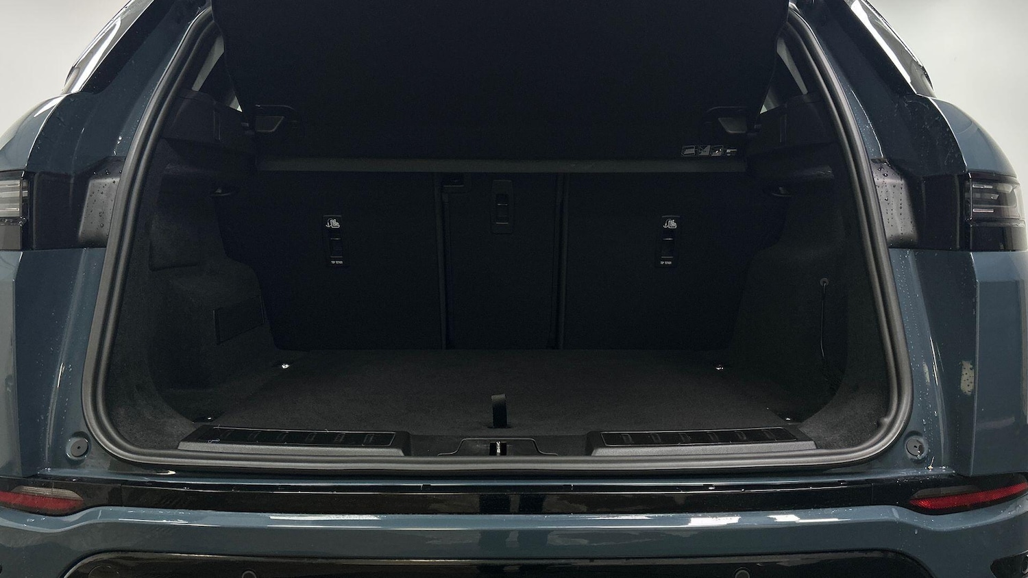 Used Land Rover Range Rover Evoque 2024 for sale - 76152117: Photo 10