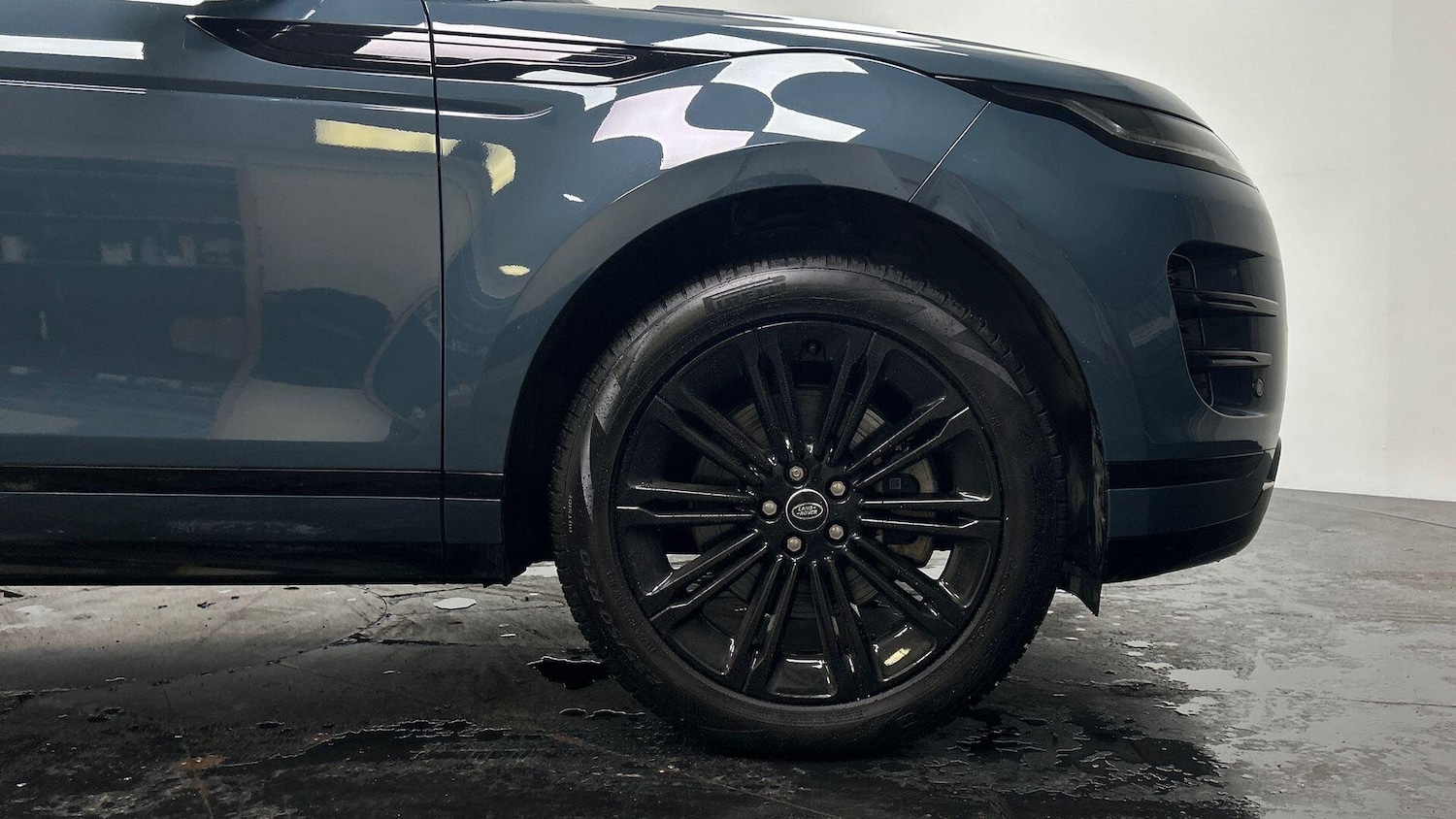 Used Land Rover Range Rover Evoque 2024 for sale - 76152117: Photo 8
