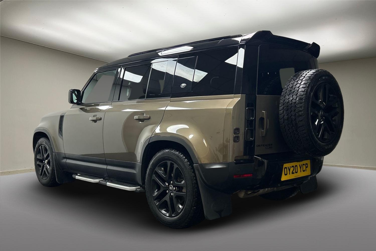 Used Land Rover Defender 110 2020 for sale - 76059837: Photo 2