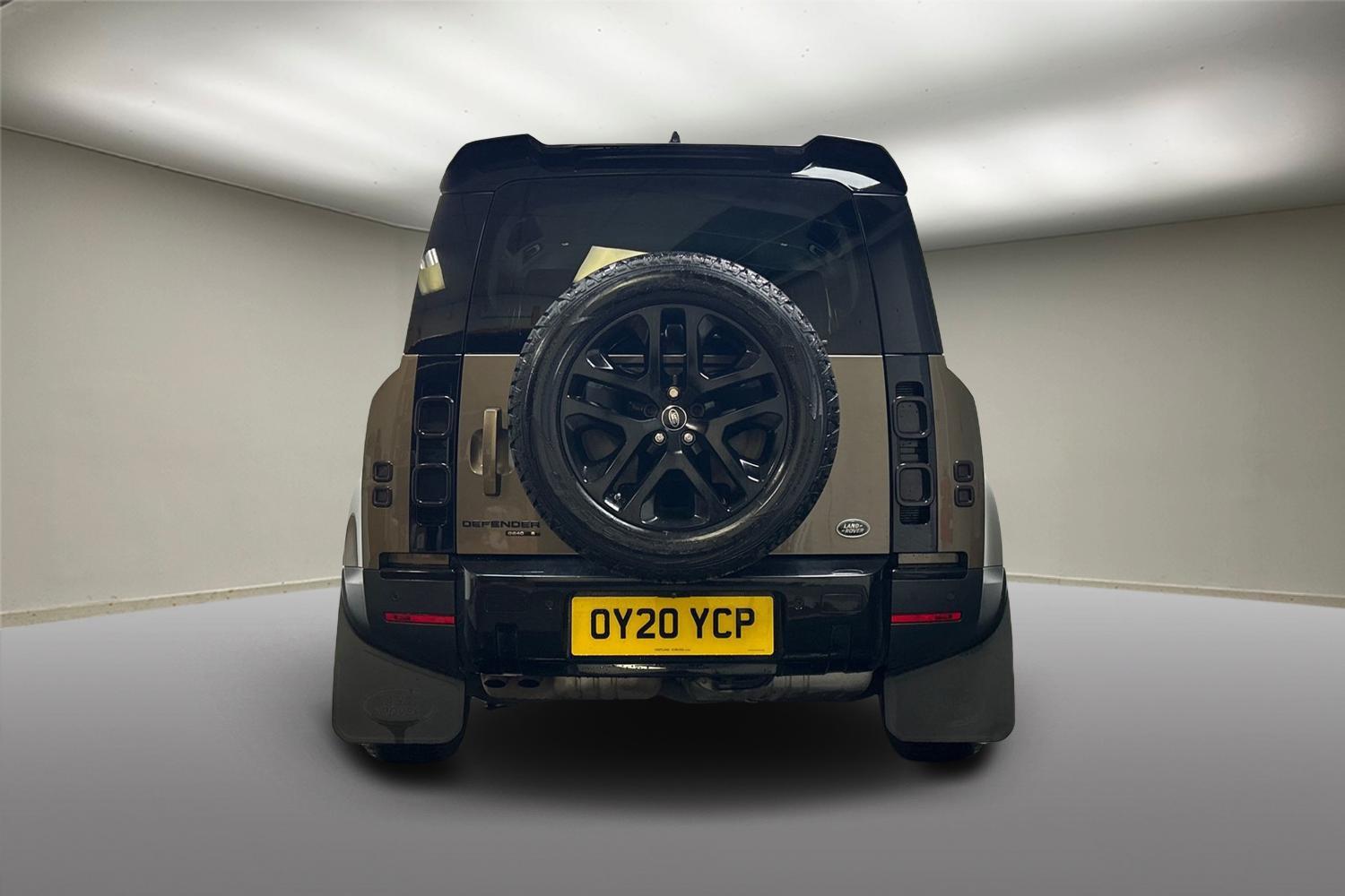 Used Land Rover Defender 110 2020 for sale - 76059837: Photo 6