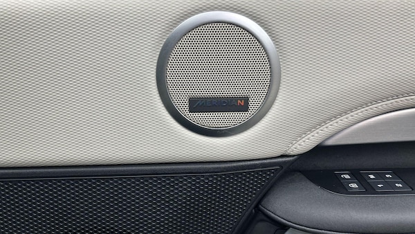 Used Land Rover Discovery 2024 for sale - 76189303: Photo 24