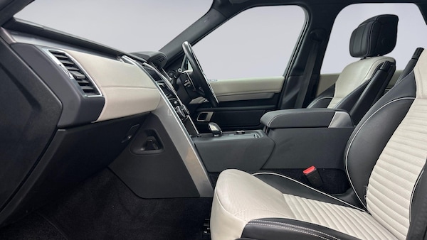 Used Land Rover Discovery 2024 for sale - 76189303: Photo 3