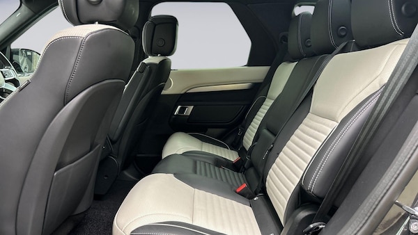 Used Land Rover Discovery 2024 for sale - 76189303: Photo 4