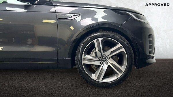 Used Land Rover Discovery 2024 for sale - 76189303: Photo 8