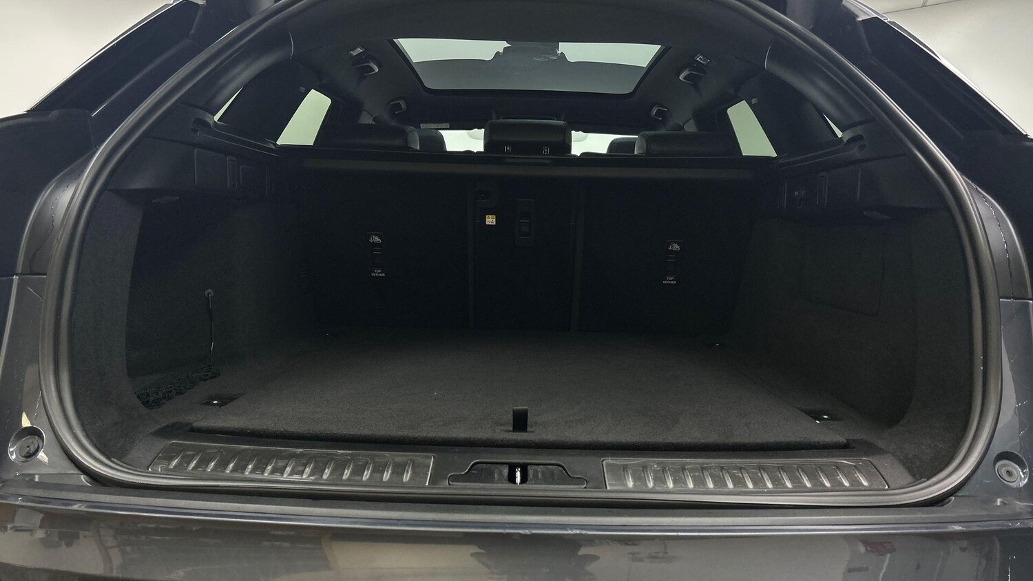 Used Land Rover Range Rover Velar 2023 for sale - 76084829: Photo 10
