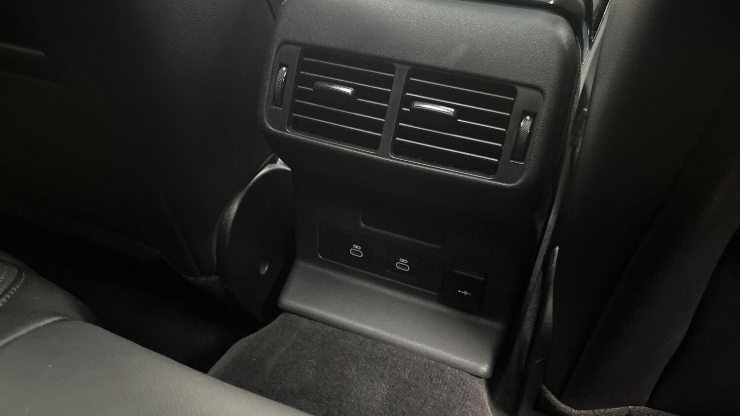 Used Land Rover Range Rover Velar 2023 for sale - 76084829: Photo 18