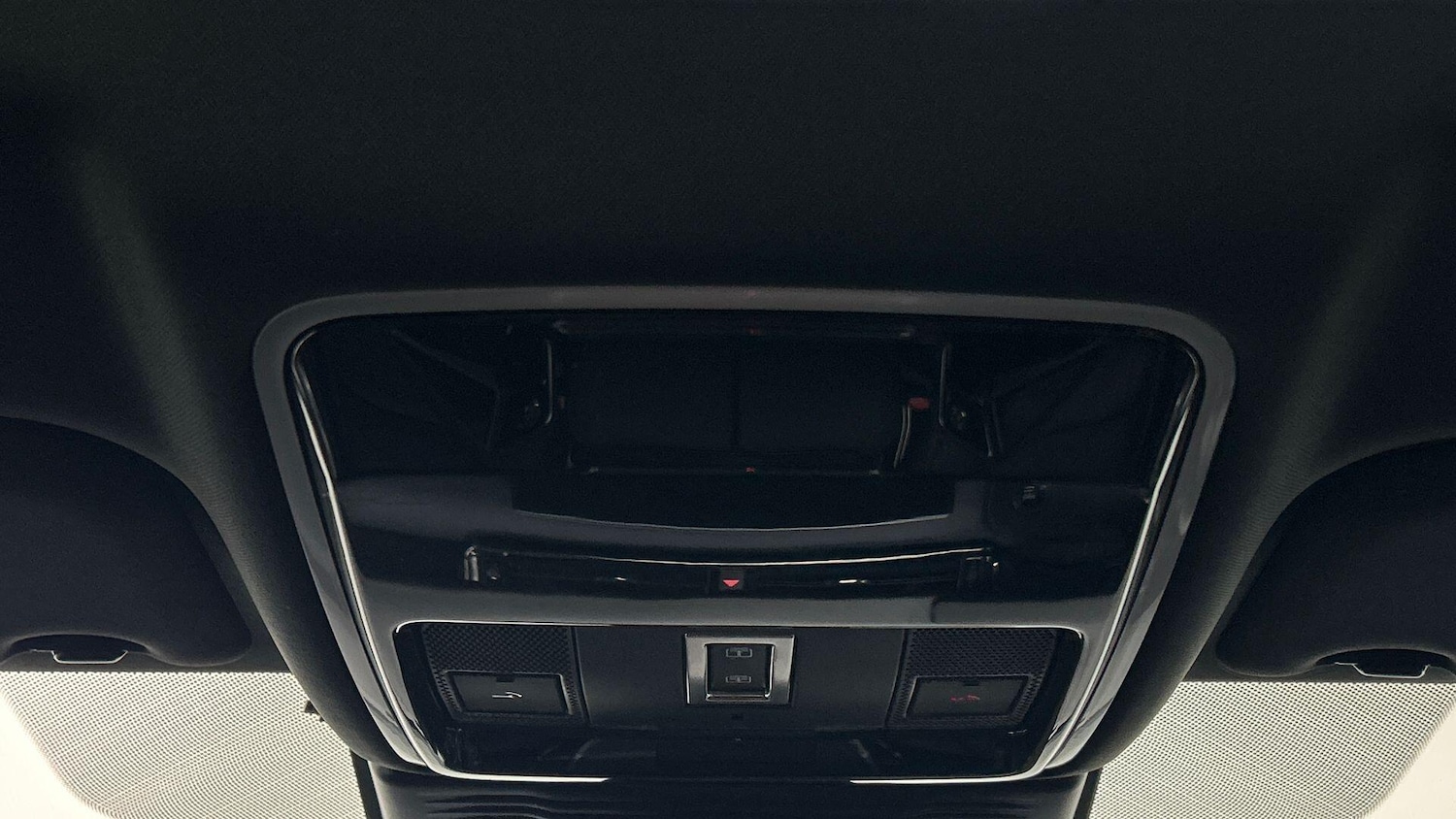 Used Land Rover Range Rover Velar 2023 for sale - 76084829: Photo 23
