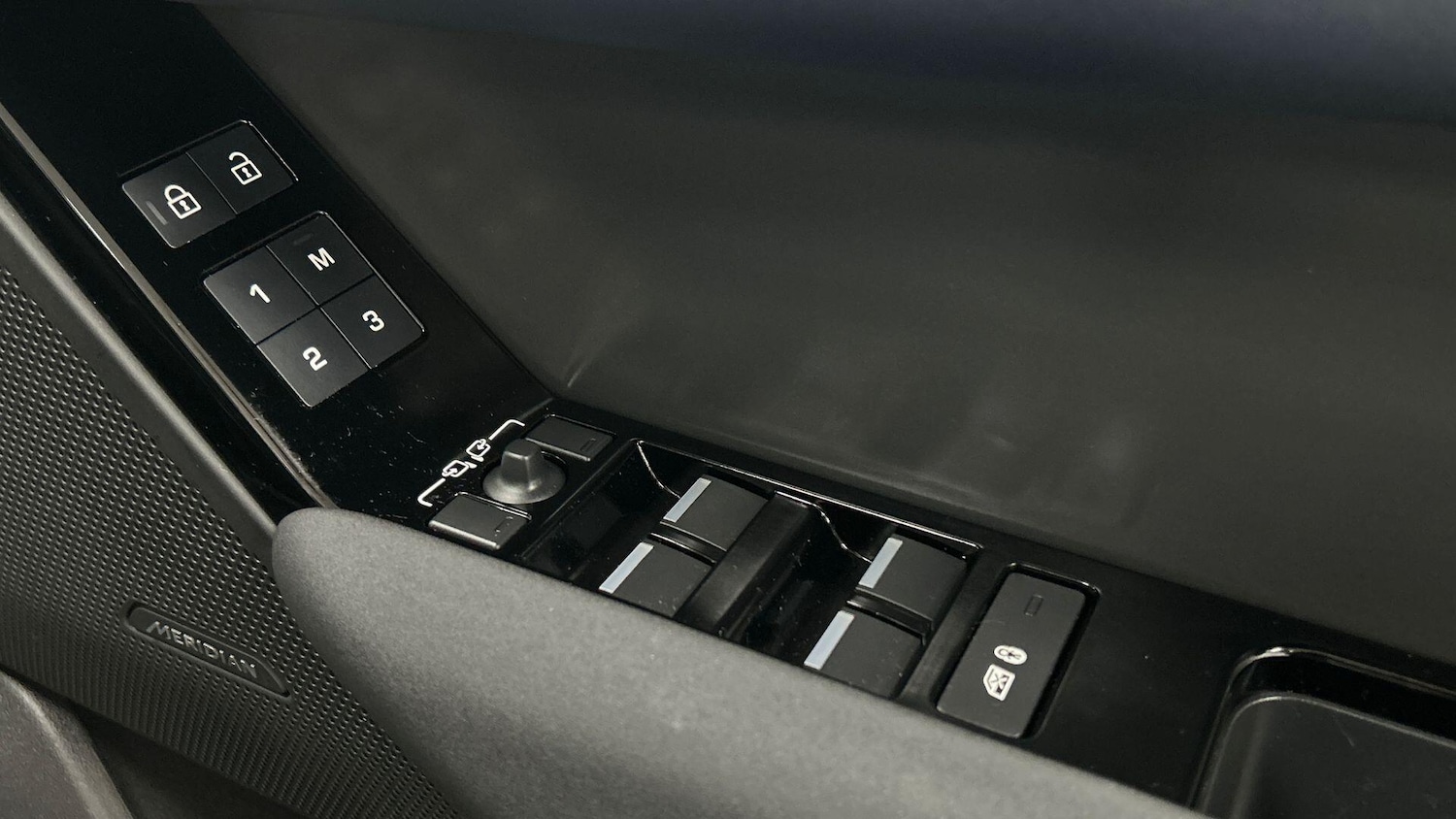 Used Land Rover Range Rover Velar 2023 for sale - 76084829: Photo 25