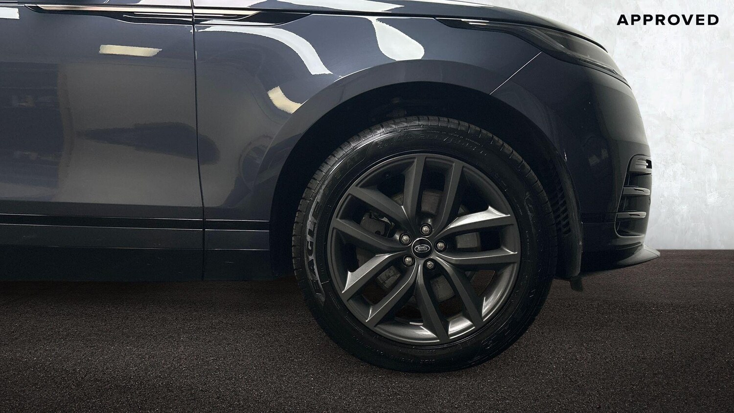 Used Land Rover Range Rover Velar 2023 for sale - 76084829: Photo 8