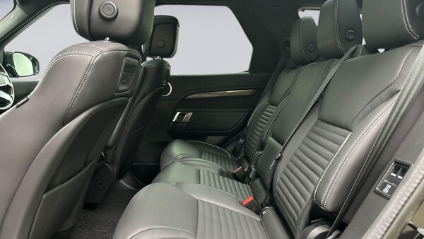 Used Land Rover Discovery 2023 for sale - 76200520: Photo 4