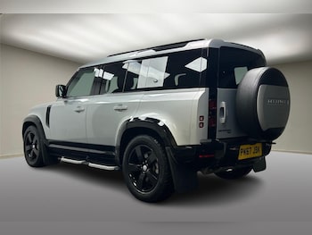 Used Land Rover Defender 110 2021 for sale - 75199977: Photo