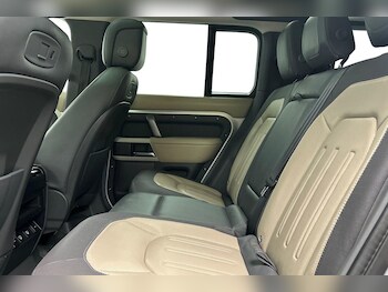 Used Land Rover Defender 110 2021 for sale - 75199977: Photo