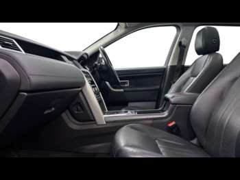 Used Land Rover Discovery Sport 2016 for sale - 75214945: Photo