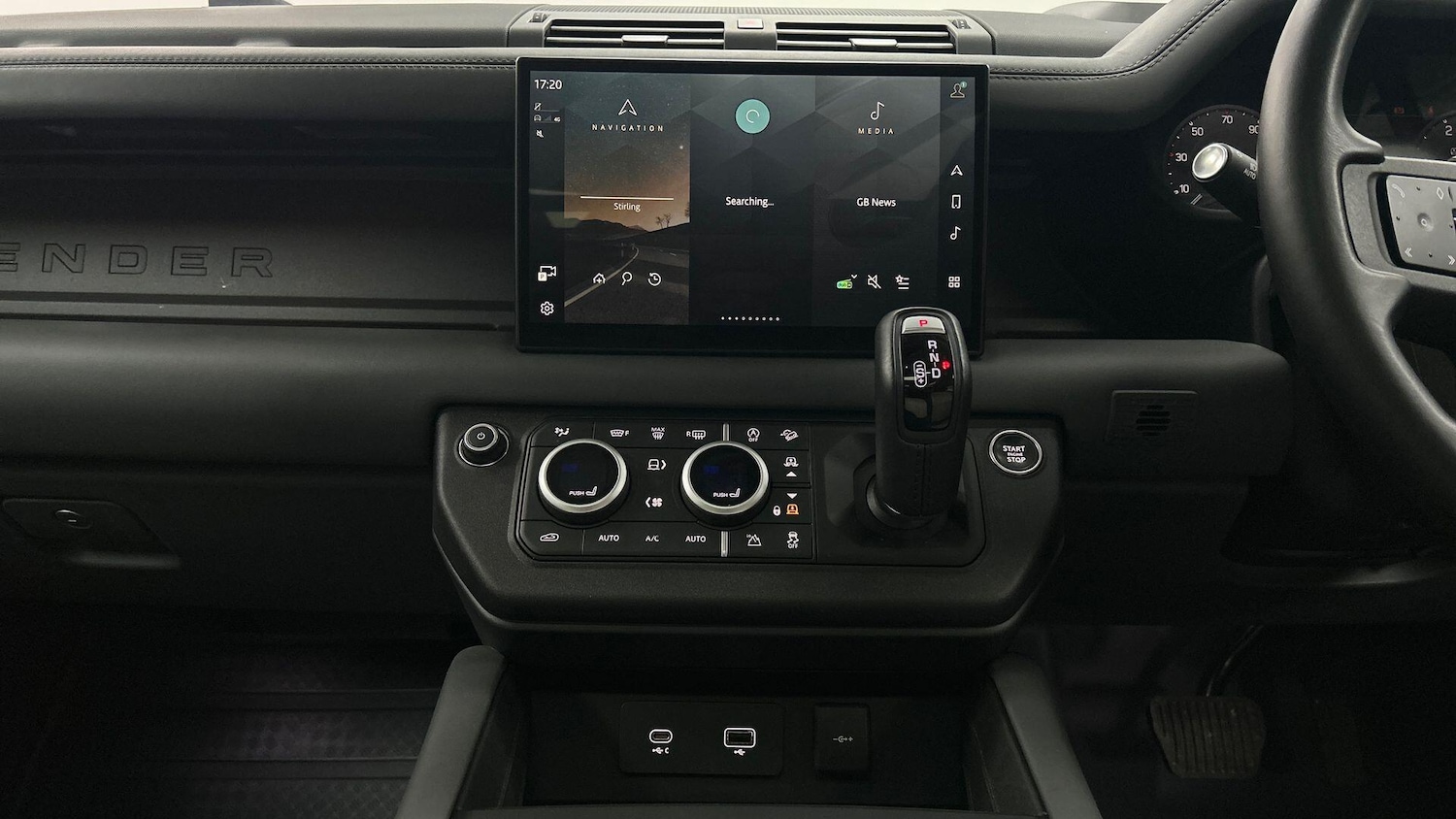 Used Land Rover Defender 2024 for sale - 76200949: Photo 14