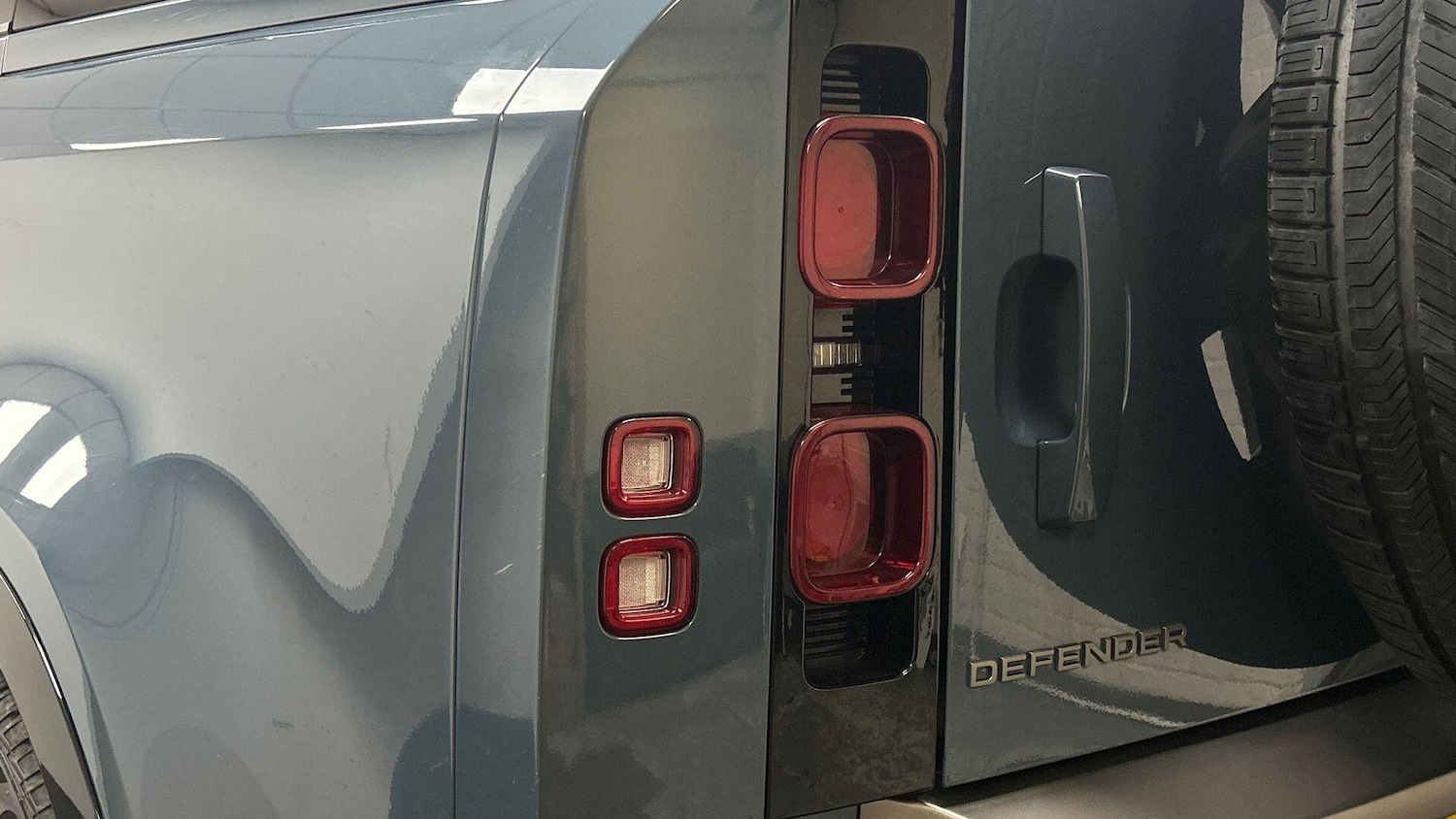 Used Land Rover Defender 2024 for sale - 76200949: Photo 19