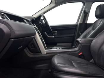 Used Land Rover Discovery Sport 2017 for sale - 74849933: Photo