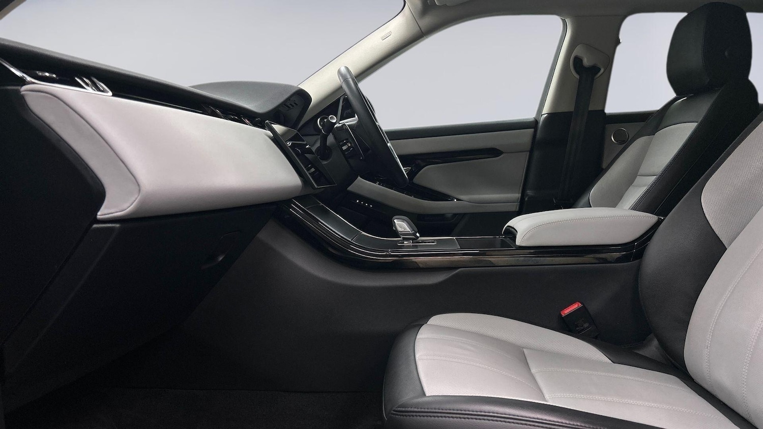 Used Land Rover Range Rover Evoque 2024 for sale - 76189629: Photo 3