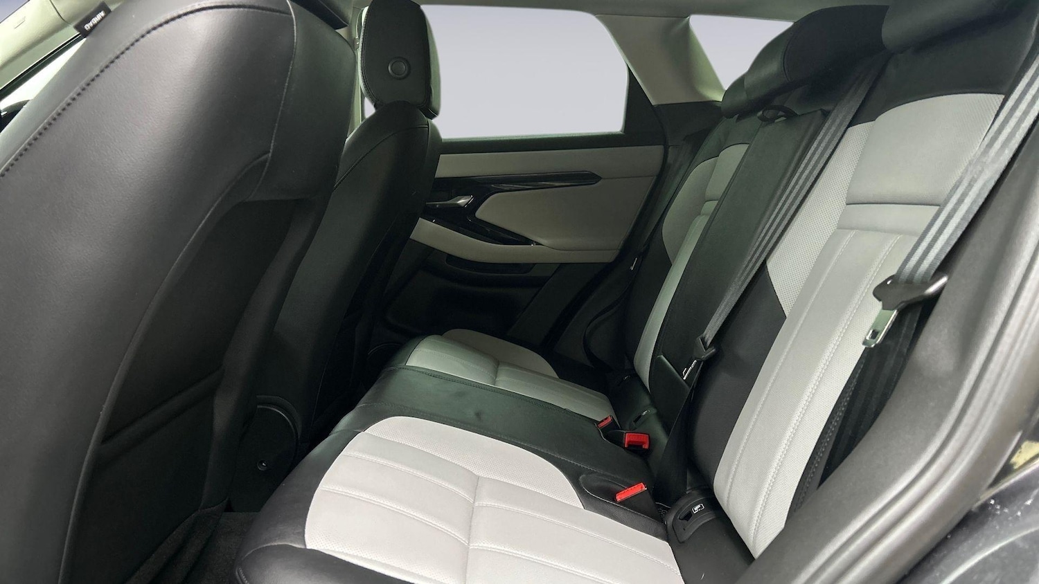 Used Land Rover Range Rover Evoque 2024 for sale - 76189629: Photo 4