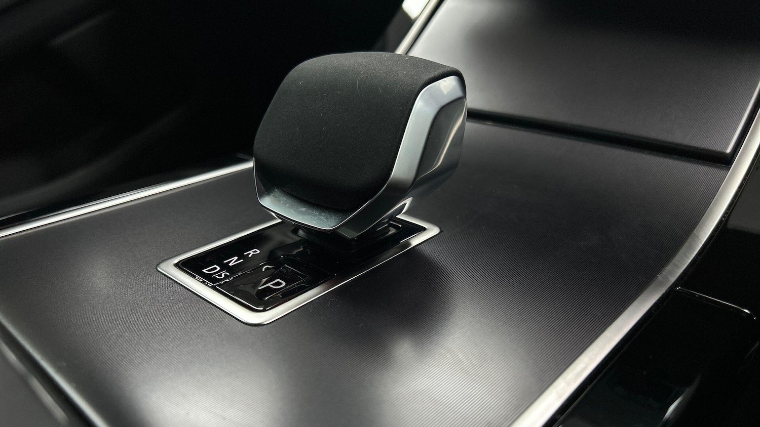 Used Land Rover Range Rover Evoque 2025 for sale - 76189506: Photo 13